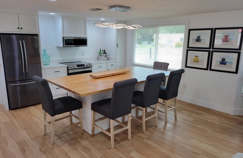 Gulf Gate Estates House | Private fenced 2/2 open plan with heated pool in Gulf Gate 2 mi to Siesta Key!