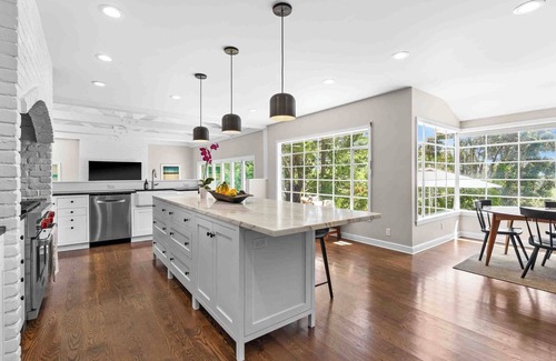 Mill Valley House | Private four bedroom home, minutes from town, views of SF