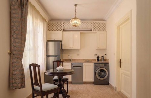 Maadi Villa | Private fully serviced villa in Maadi, with a private pool, kitchen and garden.