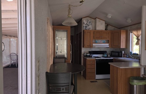 Pahrump House | Private Garden home in Pahrump with AC, WiFi, washer/dryer near Death Valley
