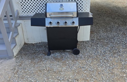 Pahrump House | Private Garden home in Pahrump with AC, WiFi, washer/dryer near Death Valley