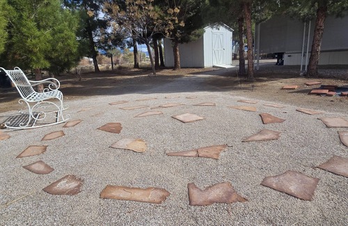 Pahrump House | Private Garden home in Pahrump with AC, WiFi, washer/dryer near Death Valley