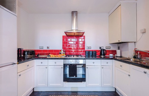 Liverpool Apartment | Private garden maisonette near Anfield