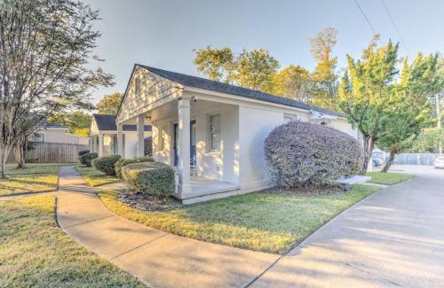 Midtown Apartment | Private Gated Cottage Walk to Overton Square