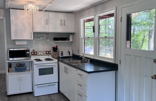 Trent Lakes Cottage | Private getaway on Lower Buckhorn Lake