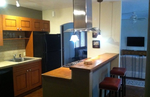 Oro Valley House | Private guest house on its own two acres. We offer discounted monthly rates.