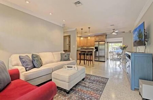 Key West House | Private & Haven-ly pool home on boating canal