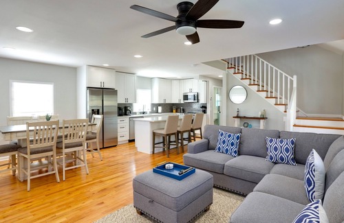 Tybee Island House | Private Heated Pool - 1 Block from the Beach!