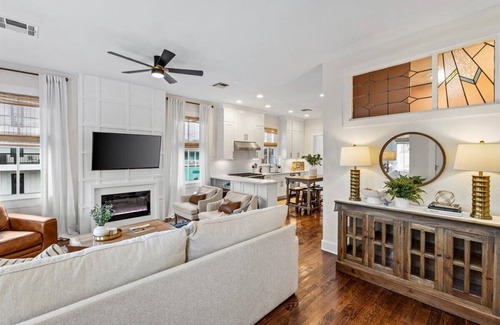 San Jacinto House | Private heated pool, 3 blocks to the beach