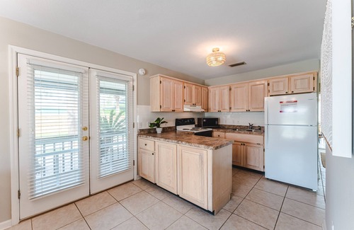Port St. Joe House | Private heated pool+sauna, 2 blocks to beach, game room, golf cart, dogs welcome
