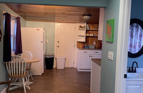 St. Cloud House | Private home and entrance, stocked kitchen, fenced yard, Pets, boats ok,Parking