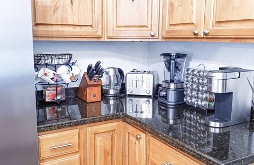 Downtown Salt Lake City House | Private Home+Backyard Refuge w Full Fence, BBQ, Gazebo+Walk to Downtown+Pets Ok!