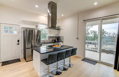 Burnet House | Private Home on Spider Mountain with Spectacular View of Lake Buchanan