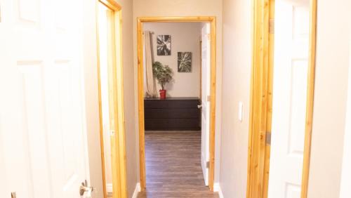 Crescent City House | Private Home - Playground, Jumping Mat, BBQ, Darts, Firepit, Gazebo, 4 Smart TVs, White Cotton Bedding, - The Redwood Cul-De Sac Beach Retreat