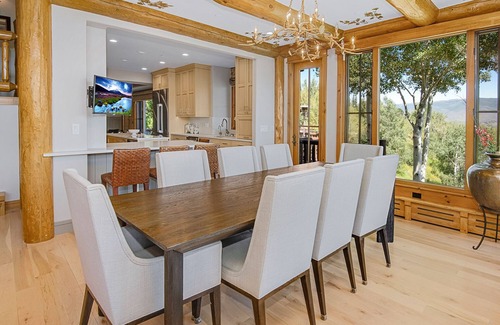 Avon House | Private Home with amazing views!