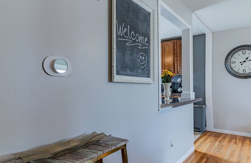 Champaign House | Private & Homey 3Bed/2Bath - Deck, Yard, Parking - 2 Levels - Quiet Neighborhood