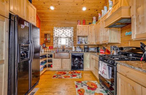 Grand Lake House | Private Hot Tub Mtn-View Grand Lake Cabin!