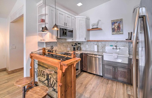 West Sedona House | Private Hot Tub Pet-Friendly Home in Sedona!