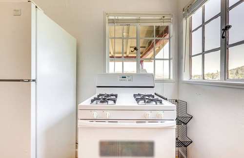 Clear Lake Cottage | Private Hot Tub w/Water Views: Lower Lake Getaway