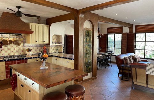 Bucerias House | PRIVATE HOUSE LOCATED IN THE POPULAR GOLDEN ZONE WITHIN 2 BLOCKS OF THE BEACH