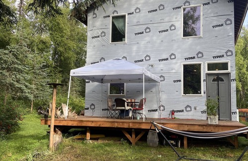 Talkeetna House | Private house on wooded acreage