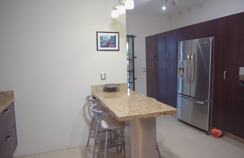 Zona Dorada House | Private house, pool, bbq and jacuzzi!