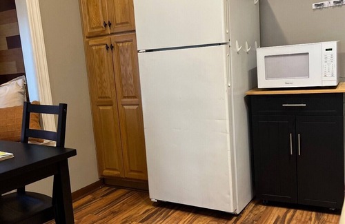 Akron House | Private House with Garage near Hospitals 2-BR, 1BA