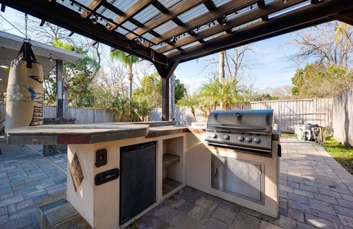 Jacksonville House | Private house with pool and patio outdoor grill