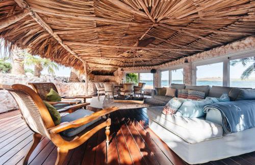 Willemstad Villa | Private Island Isla Kiniw by Bocobay