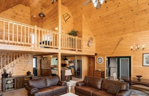St. Andrews Cabin | Private LakeFront Fishing Sanctuary on 22 Acres