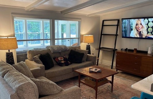 North Shore Acres House | Private Lakefront Retreat, Centrally Located, Quiet Cove, Private Dock & Launch