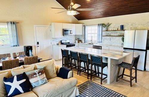 Jimmy Hill House | Private Luxury Island Home, 5 Star Amenities - Private Path to Beautiful Beach