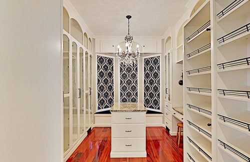 Hendersonville House | Private Mountain-View Retreat | Luxe Interior | Creek & Wraparound Deck