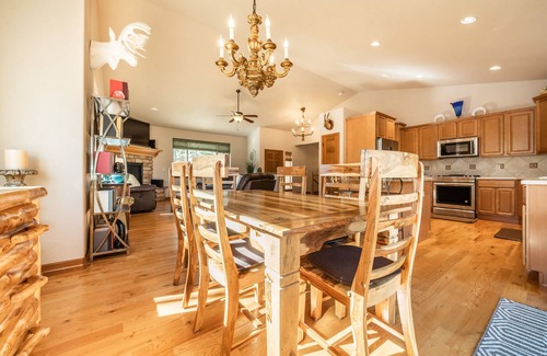 Woodland Park House | Private Mountain Summer Get-a-way. End of July Special!