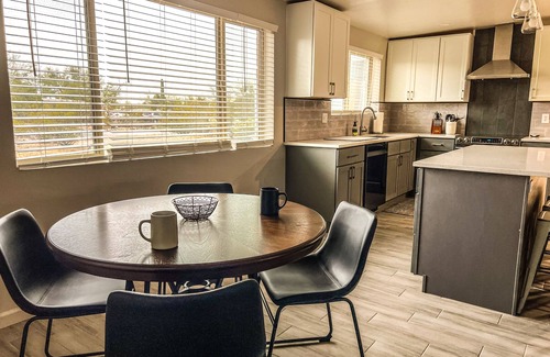 Tres Lomas North House | Private Mountain Views 3bed-2bath 5 min from City.Desert Oasis.