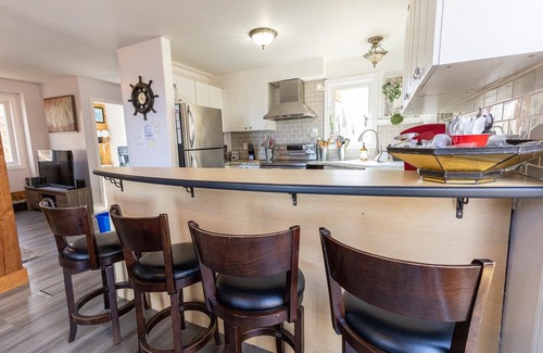 Ryerson Cottage | Private Muskoka Cottage on a 4 Lake Chain - Entire Cottage, Newly Renovated