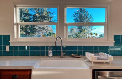 Westhaven-Moonstone House | Private oasis, convenient location in Trinidad w/hot tub, sauna & ocean views!