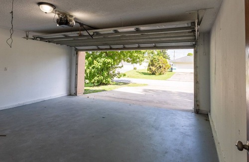 Palm Bay House | Private Oasis Near Everything-Netflix Wifi Coffee Included