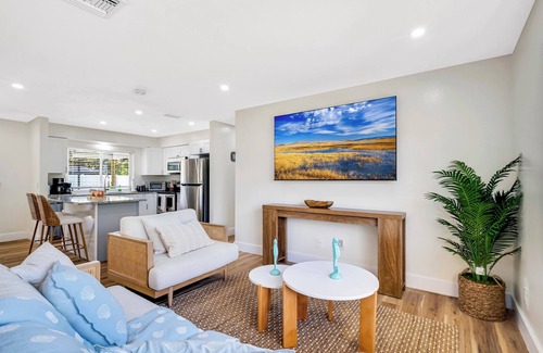 Caloosahatchee House | Private paradise with heated pool in Cape Coral