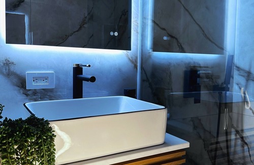 East Allegheny House | Private Parking