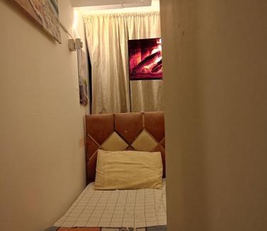 Al Barsha 1 House | Private Partition room