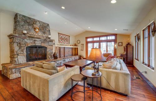 Truckee House | Private Patio and Gas Grill Stunning Truckee Home