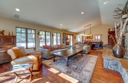 Truckee House | Private Patio and Gas Grill Stunning Truckee Home