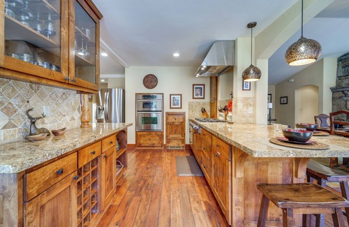 Truckee House | Private Patio & Gas Grill: Stunning Truckee Home