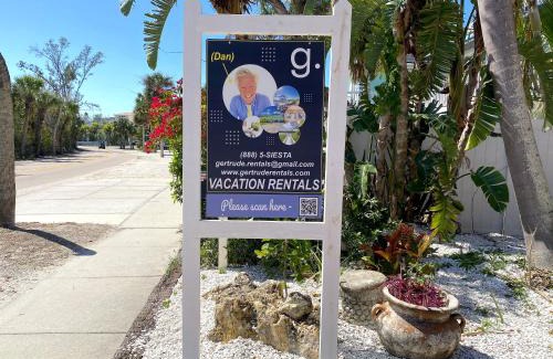 Siesta Key Village Apartment | Private Patio, Walk to All, 2min- Siesta Keys Best Beach, 1min- Dining & Entertainment of Village!