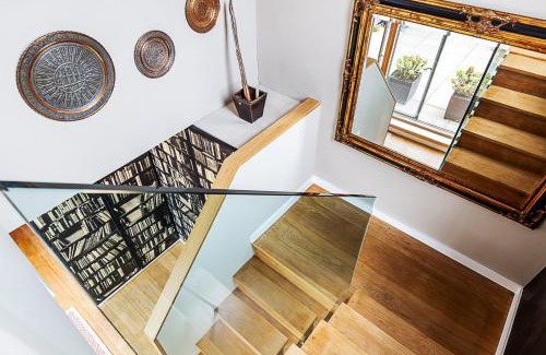 Wandsworth Apartment | Private Penthouse Above the Crowds