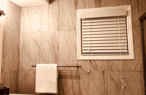 Nassau Cottage | Private "Plus" Suite #6