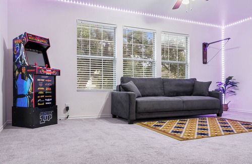 San Antonio House | Private Pool 4BD 3BA Game Rm 4mi to SeaWorld