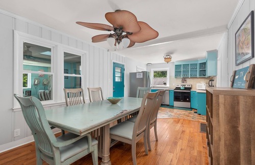 Nashville House | Private Pool! Hot Tub! Fire Pit! 10 Beds