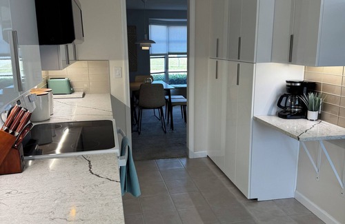 Gulf Gate Estates House | Private Pool Paradise Coastal Home 2 bed 2 bath mins to USA #1 beach Siesta Key